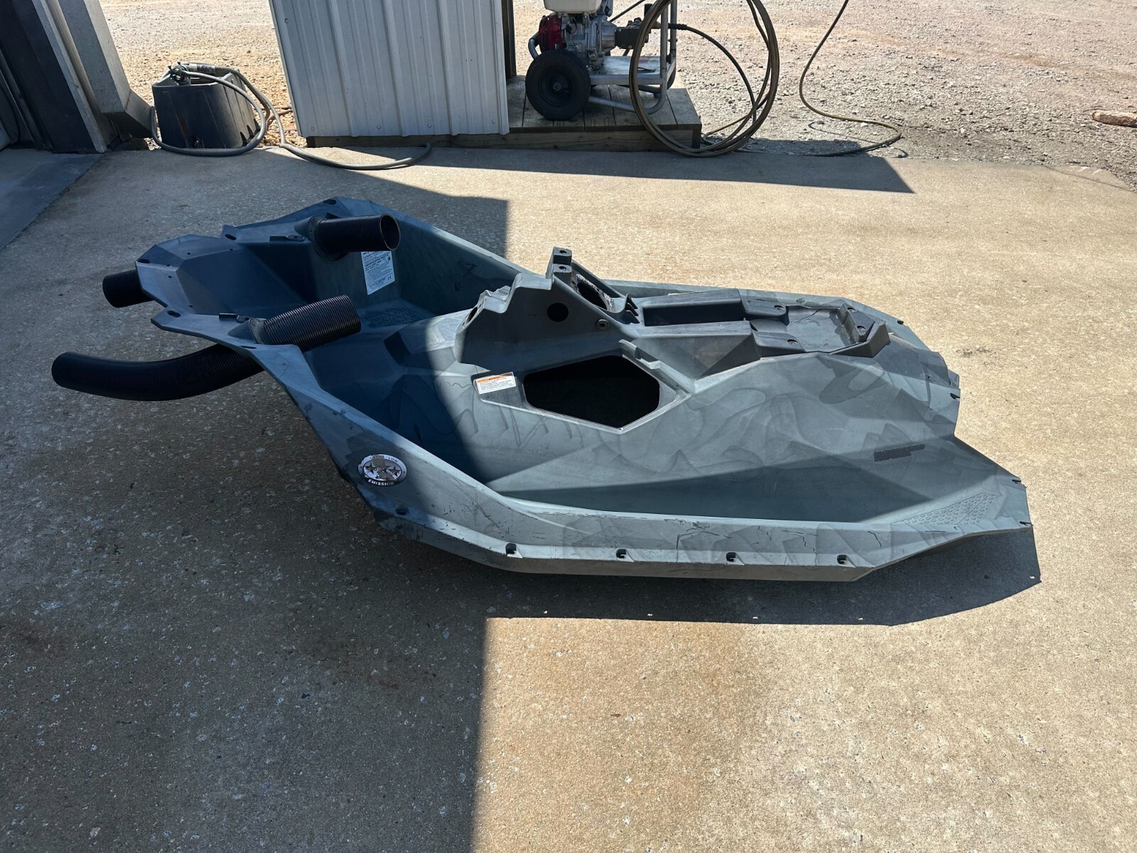 2014 SEADOO SPARK 900 3UP CENTER BODY 291003382 | eBay 2014 SEADOO SPARK 900 3UP CENTER BODY 291003382 | eBay