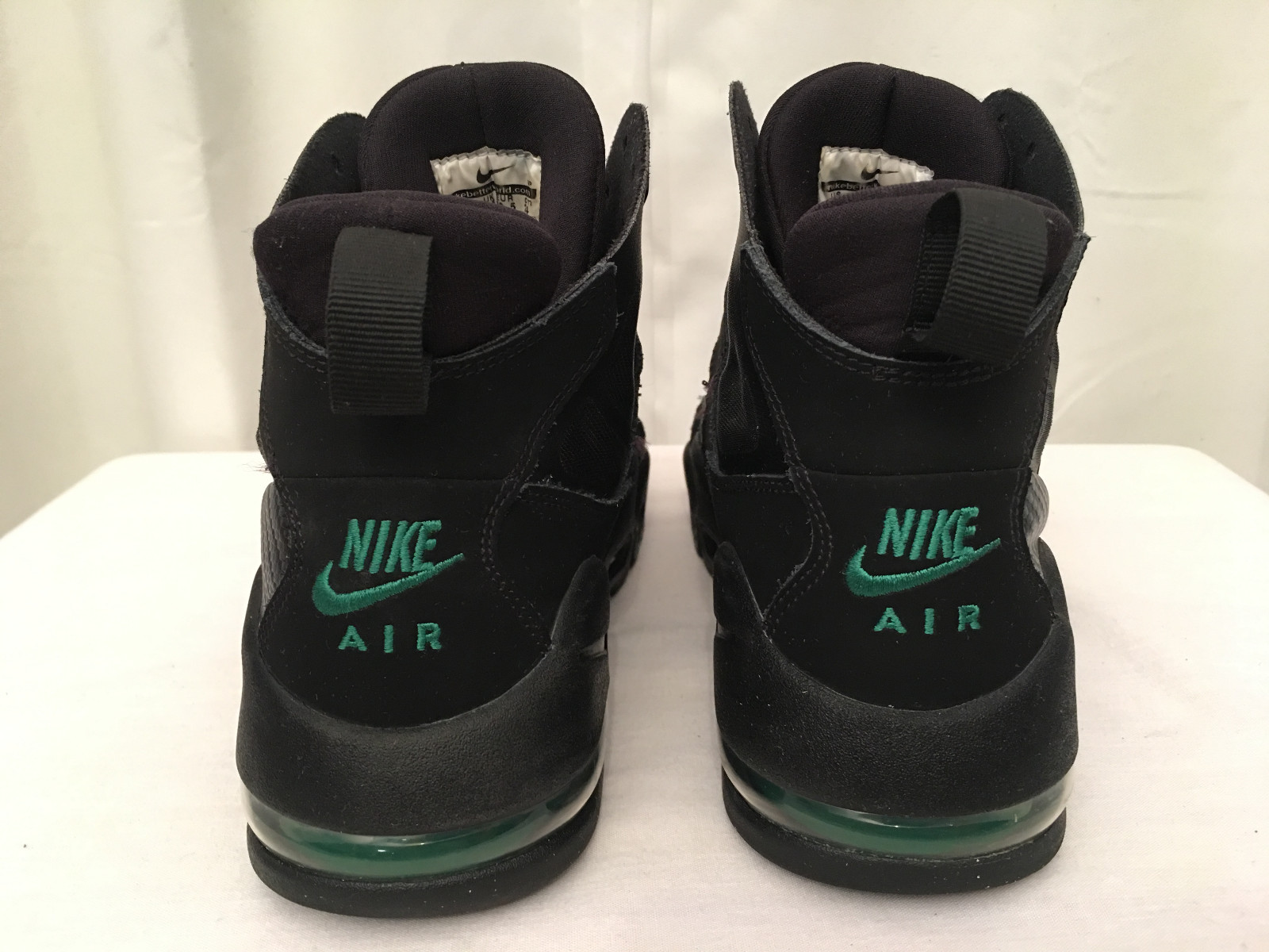 NIKE 525254-002 Youth's Air Max 2 Express (GS) Cross Training Shoe Size 6Y, EUC