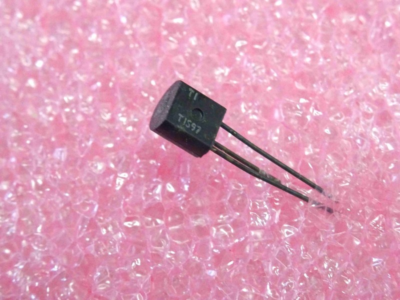 Lot X3: Transistor Tis 97 ~360mw Si Npn Transistor Tis97 ~ Uce 40v,Ic 0.2a (4i1)