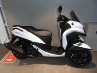 Yamaha MW 125 Tri-City, 2025, Grey Scooter.