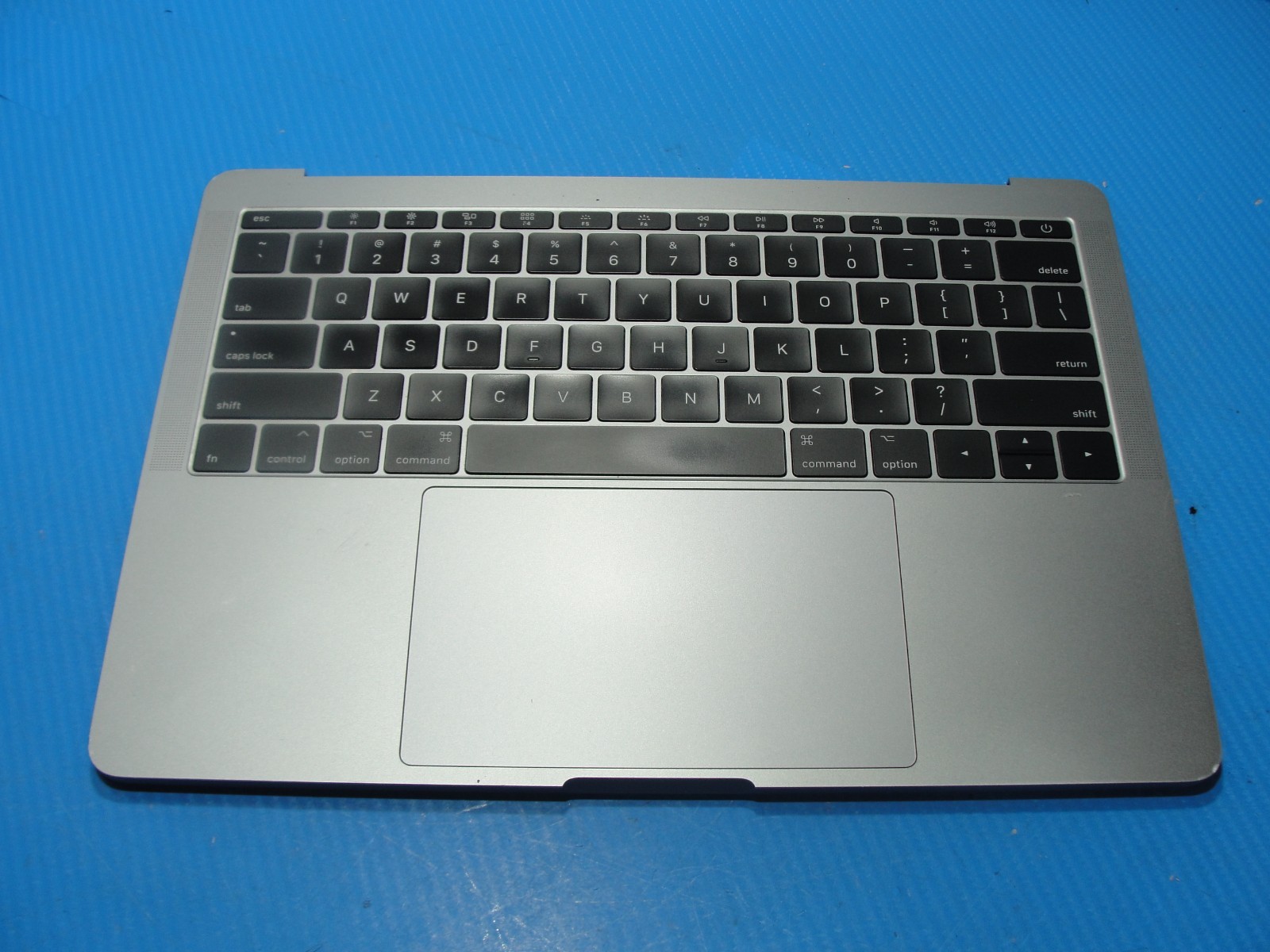 MacBook Pro 13" A1708 2017 MPXQ2LL/A Top Case Palmrest w/Battery Gray 661-07946