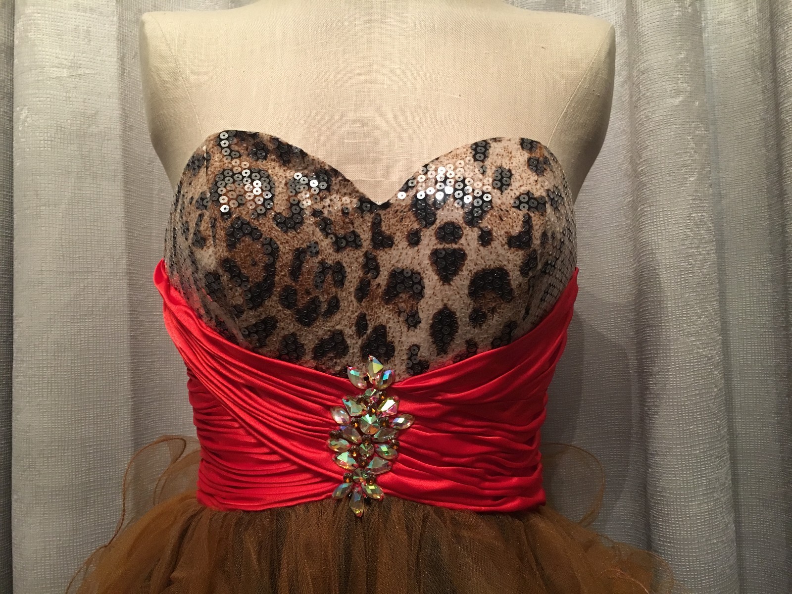 NWT Party Time Homecoming Party Formal Gown Dress Size Medium   Lot #206