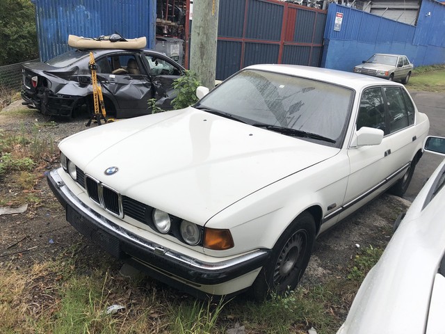 Бмв 735 1990