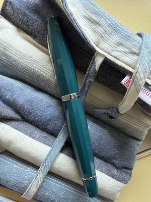 Foto dell'oggetto di un acquirente verificato