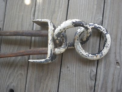 STEAMPUNK LG.CAST IRON BRACKET W/LINKS INDUSTRIAL 16lbs