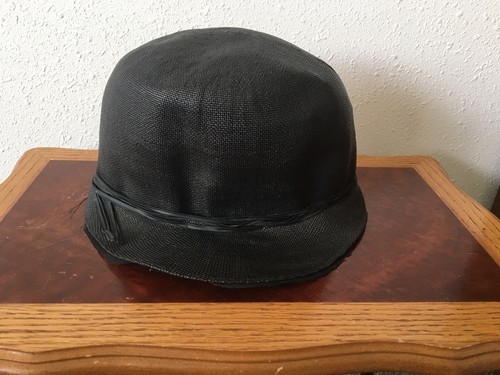 Vintage Womens Cloche Bucket Hat Flapper Girl Imported Felts