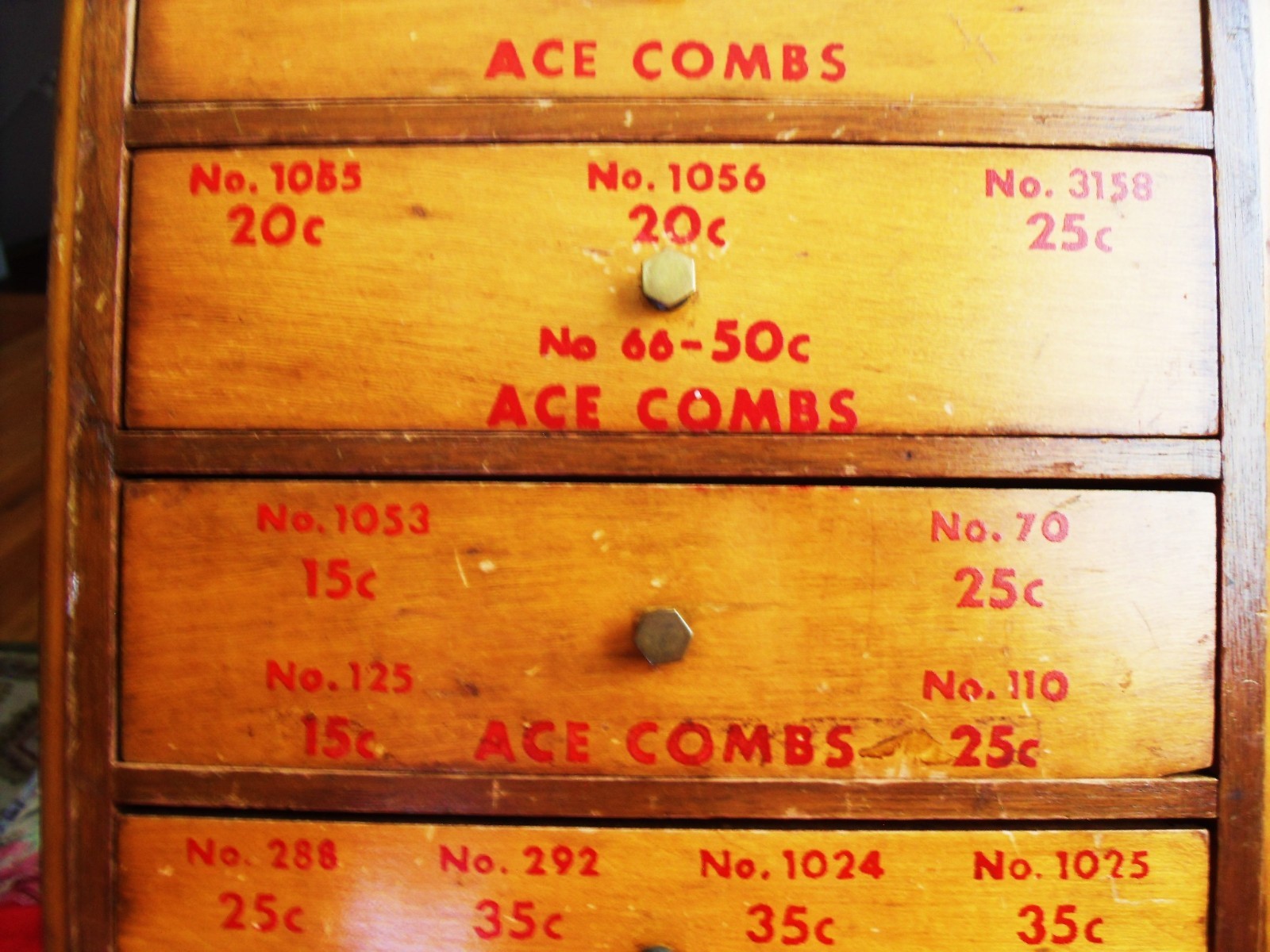 Old 5&10 CENT Drugstore DIME Store ACE Comb Wood GLASS DEALER 4 DRAW Cabinet