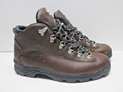 hiking boots all weather