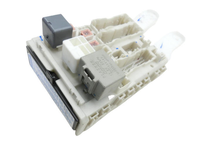 Toyota Auris E15 06-10 1,6 91KW Sicherungskasten Zentralelektrik Pos.2 Relais Integration  - Bild 1