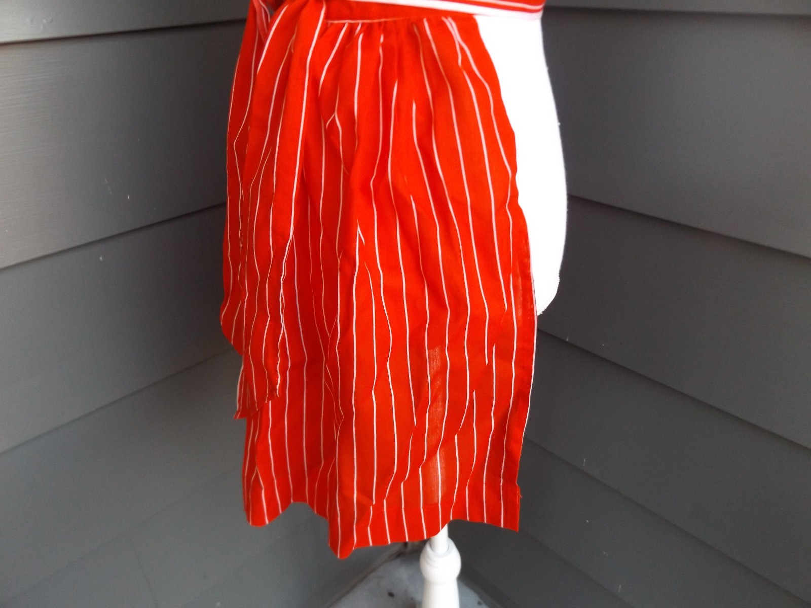 Amazing Handmade Vintage Red Striped Valentines Half Apron Rockabilly Valentine