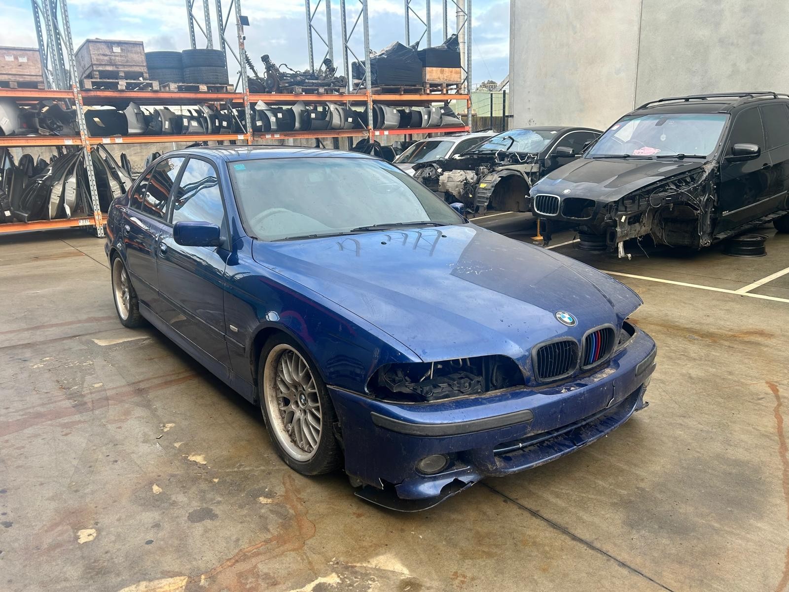 2002 Bmw 5 Series E39 WARNING TRIANGLE 71601095535 05/96-10/03 image 5