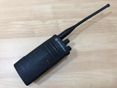 Motorola RDU4100 UHF Two-Way Radio 4 Watts 10 Channels Tested Works. Buy it now for 100.0