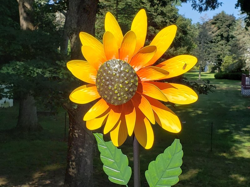 Sunflower Wind Spinner Metal for Outdoor Yard Garden Lawn Patio Art Decoration