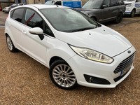 2013 Ford Focus 1.0 TITANIUM. White. 5 Door. Low TAX. Recent Cambelt. Px Swap
