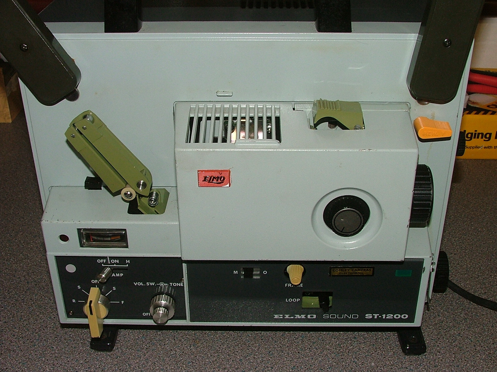 ELMO ST1200 SERIES SUPER-8 PROJECTOR LAMP A1/232 EFR 15V