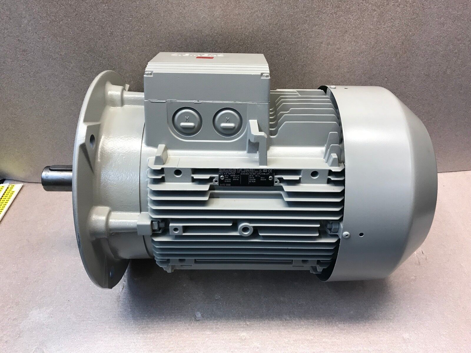 Siemens 1LA9163-2KA61-Z 160 B5 2945 rpm 11KW | eBay Siemens 1LA9163-2KA61-Z 160 B5 2945 rpm 11KW | eBay