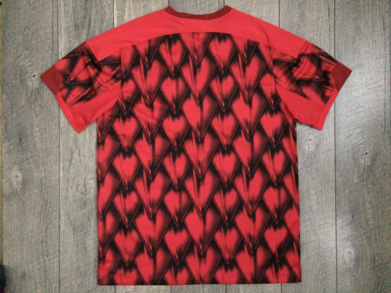 UNDER ARMOUR Wales WRU Welsh Rugby Union Jersey Mens Small Red Black NWT $88.00