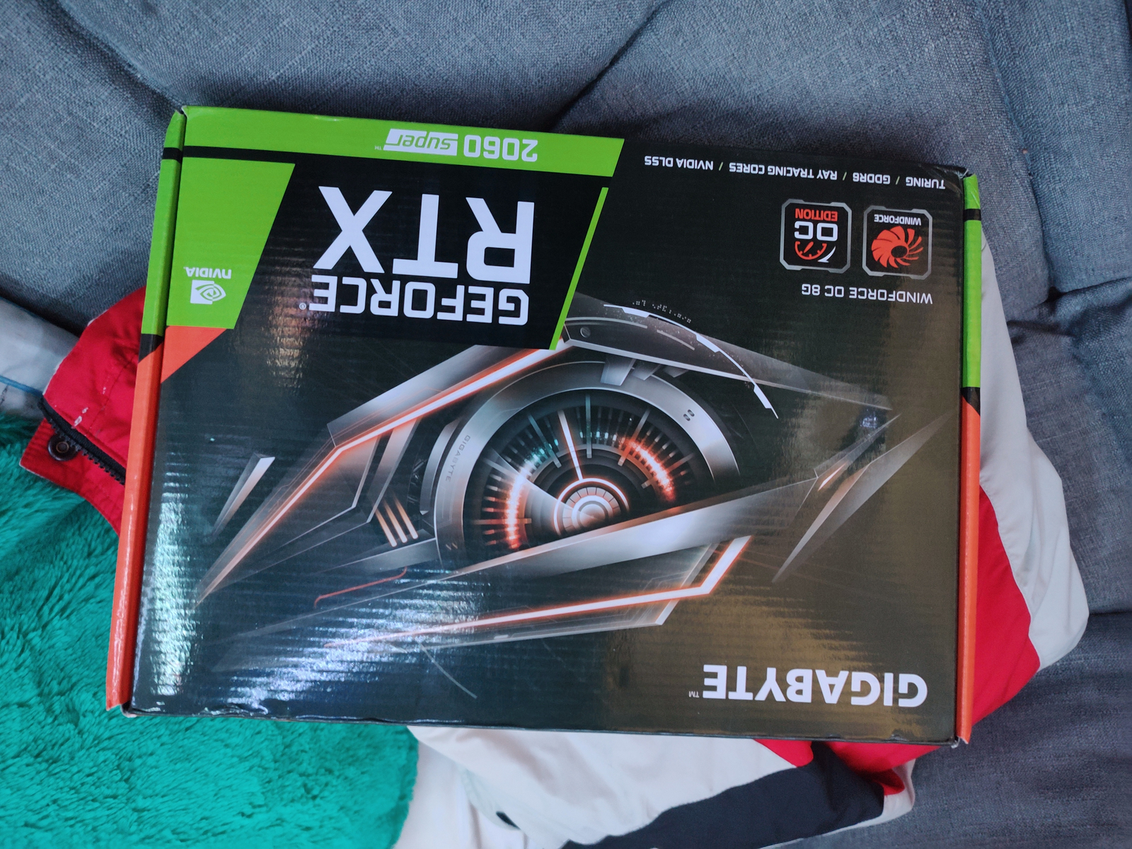 GIGABYTE GeForce RTX 2060 SUPER WINDFORCE OC 8G GDDR6 GIGABYTE GeForce RTX 2060 SUPER WINDFORCE OC 8G GDDR6