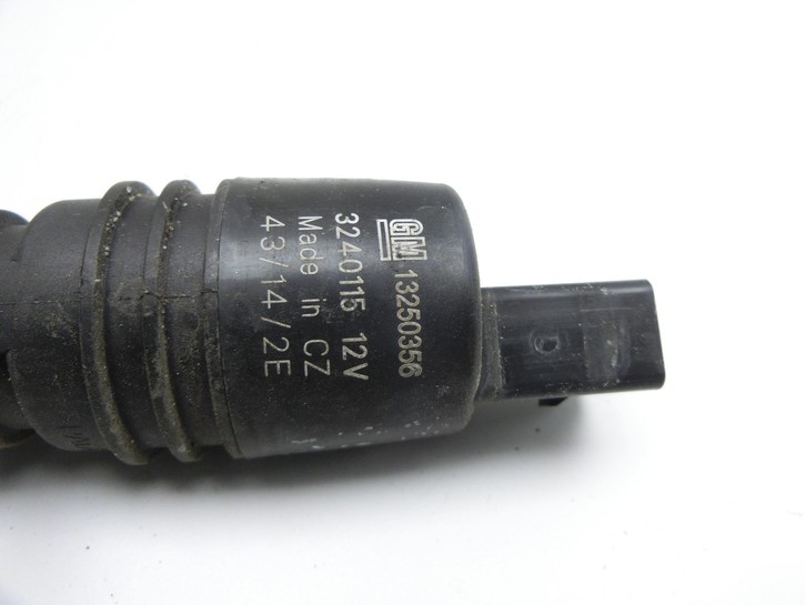 Suzuki Swift IV NZ 13-17 Waschwasserpumpe Wischwasserpumpe Waschpumpe Vo. Suzuki Swift IV NZ 13-17 23.12.2015... Bild 3