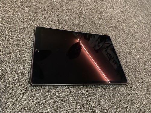 Apple iPad Pro 2nd Gen. 512GB, Wi-Fi, 12.9 in - Space Gray Apple iPad Pro 2nd Gen. 512GB, Wi-Fi, 12.9 in - Space Gray