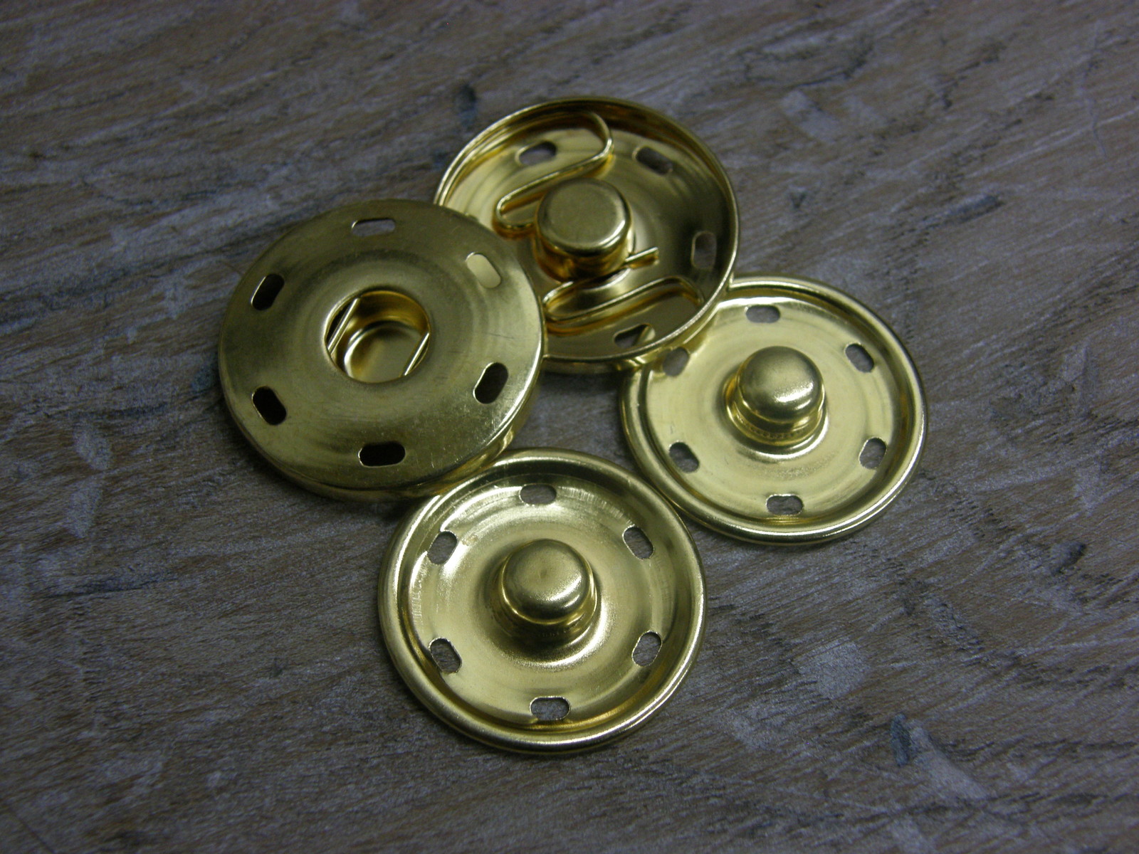 30 mm Large Press Studs Poppers Snap Fasteners 4 Colours to choose from