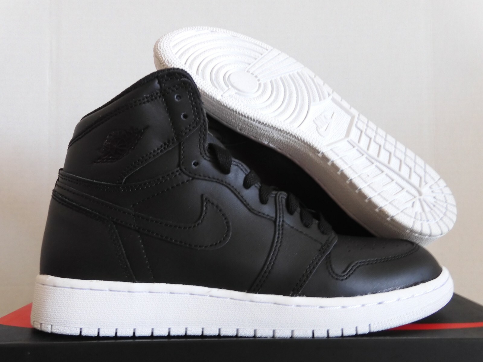 b*o様 Nike Air Jordan 1 Retro High OG Bre Air Jordan 1 Retro High OG Bred 2016 - Sep 2016 - 555088001