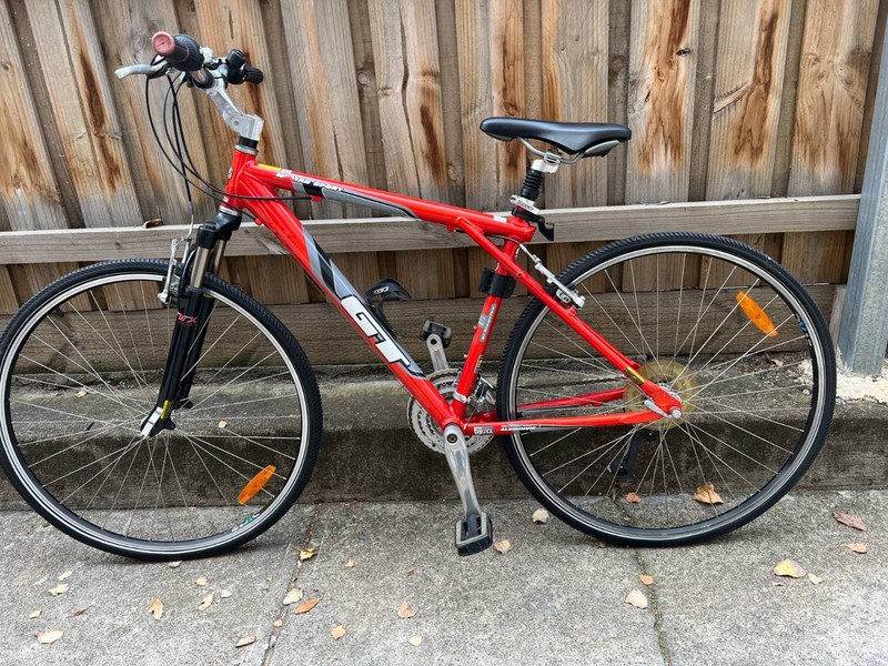 Ladies Hybrid Bike. Used approx 6 times 
