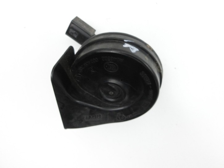 Mercedes W176 A180 15-18 Hupe Signalhorn Tieftöner Mercedes W176 A180 15-18 19.10.2016 A046522 906306 gebraucht Vorschau 2