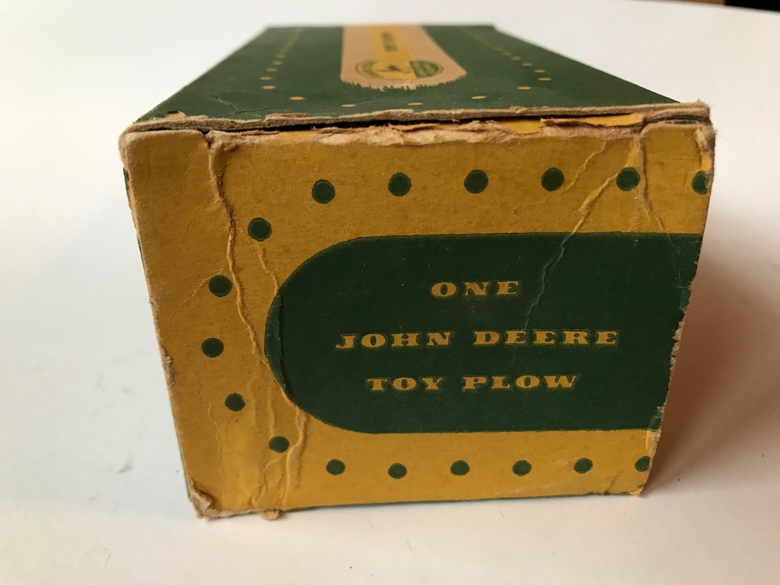 ANTIQUE EARLY JOHN DEERE TRACTOR 2 BOTTOM CYLINDER TOY PLOW with box Gift