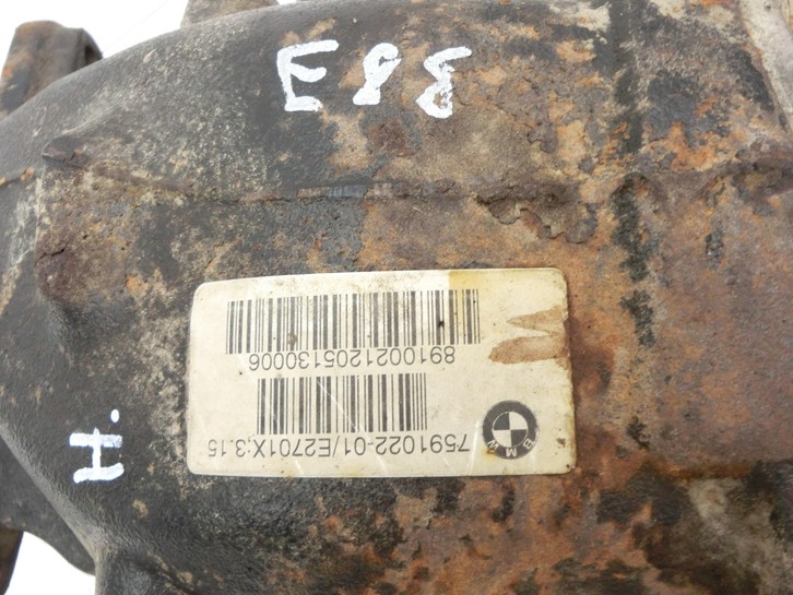 BMW E88 120d LCI 08-11 2,0d 105KW Differential Hinterachsgetriebe Hinten 3,15 BMW E88 120d LCI 08-11 11.03.2010... Bild 4