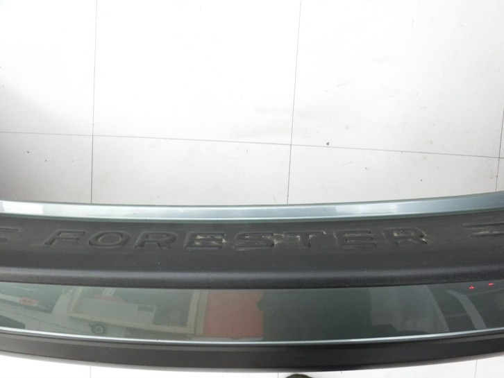 Subaru Forester IV SJ 12-16 Stoßstange Hinten Heckschürze PDC H5Q Subaru Forester IV SJ 12-16 16.02.2015 gebraucht Vorschau 4