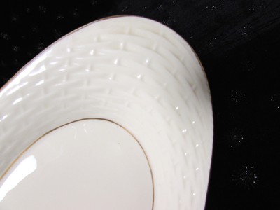 LENOX BASKET WEAVER OVAL BREAD PLATTER FINE CHINA 14K GOLD TRIM
