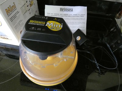 BRINSEA MINI ECO INCUBATOR 10 CHICKEN QUAIL EGG CAPACITY