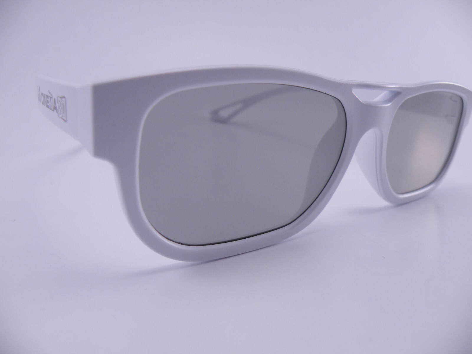 New Boxed LG 3D Glasses - Pack of 2 - AG-F200 - Orange & White