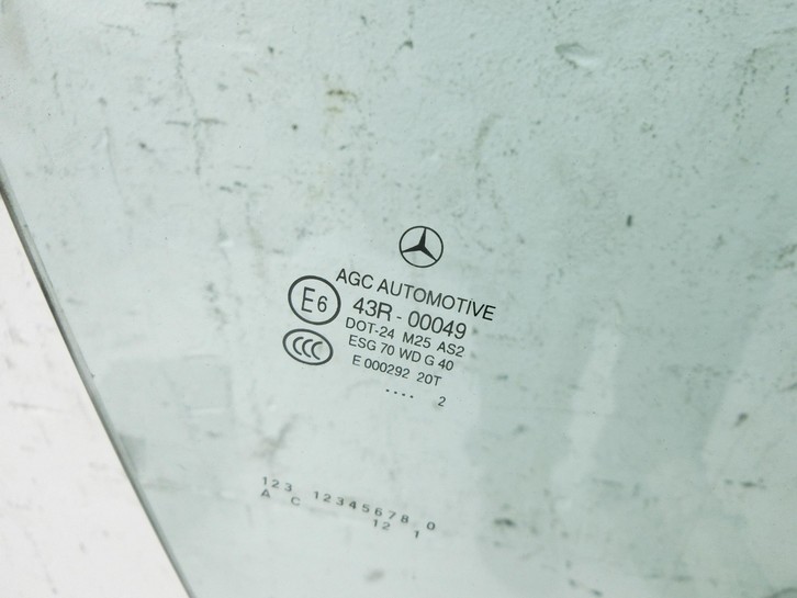 Mercedes S204 W204 11-15 Kombi Seitenscheibe RVK Türscheibe Rechts Vorne Mercedes S204 W204 11-15 11.05.2012... Bild 2