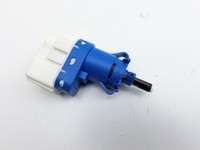 Tesla Model S Palladium 21-25 Bremslichtschalter Bremsschalter Tesla Model S Palladium 21-25 30.07.2024 gebraucht Vorschau 4