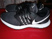 nike run swift