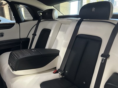 image 11 of interior