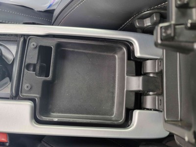 image 17 of interior