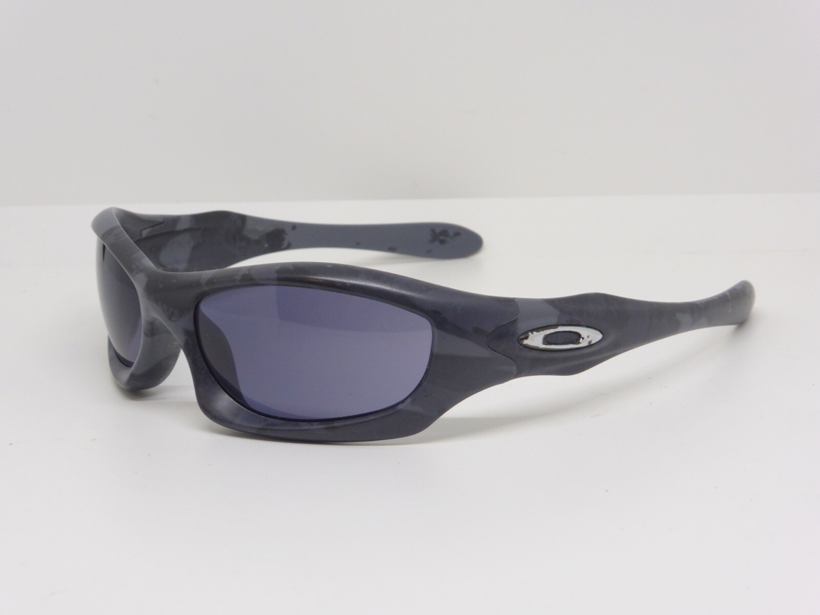 小物 oakley monster dog night camouflage Rare Oakley monster dog's | white camo, night camo, tribal