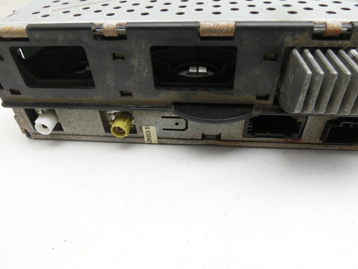 Audi A8 4E 05-08 Steuergerät SG Empfangseinheit Becker Audi A8 4E 05-08 17.05.2006 4E0035541L gebraucht Vorschau 4