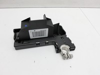 Audi Q5 8R 12-16 Relais Batterie- Klemmpunkt Audi Q5 8R 12-16 04.10.2016 8K0937517B gebraucht Vorschau 5