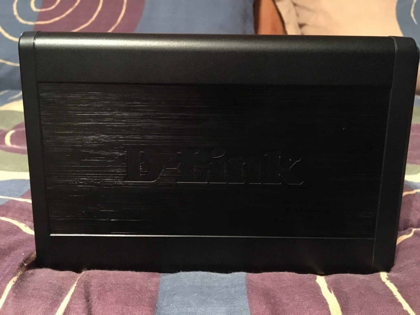 D-Link DNS-323 2-Bay Network Attached Storage 10/100/1000 Gigabit NAS w/o drives