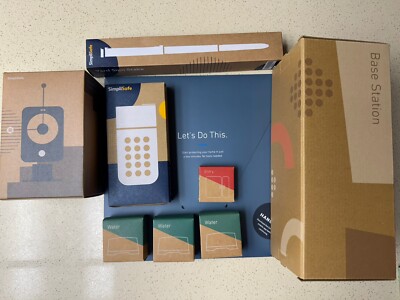 SimpliSafe 8-Piece Wireless Home Security System With Indoor Camera