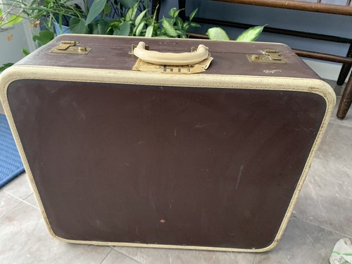 Vintage Skyway Luggage Hard Shell Brown Leather suitcase /tr