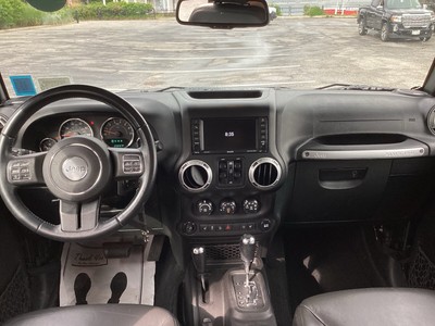 image 6 of interior