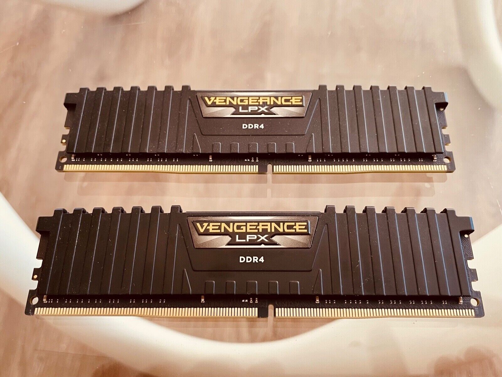 メモリー Corsair Vengeance LPX DDR4 32GB Bus 3600 Corsair VENGEANCE LPX 32GB (2 x 16GB) DDR4 DRAM 3600MHz C18