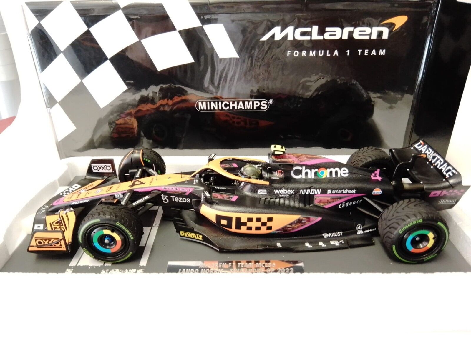 Minichamps McLaren MCL36 #4 Lando Norris Singapore GP 2022 1 Minichamps McLaren MCL36 #4 Lando Norris Singapore GP 2022 1