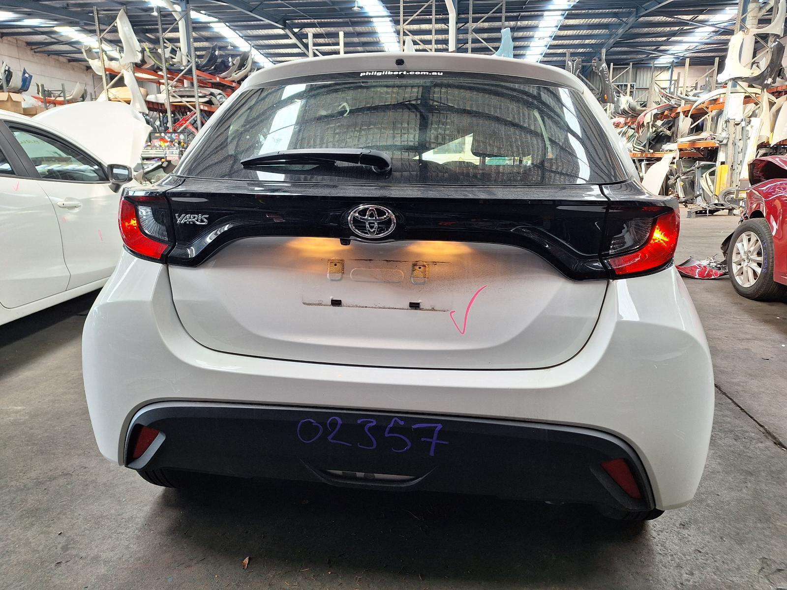 2021 Toyota Yaris XP210 SERIES 04/2020-ON RIGHT TAILLIGHT IN BODY HALOGEN TYPE image 5