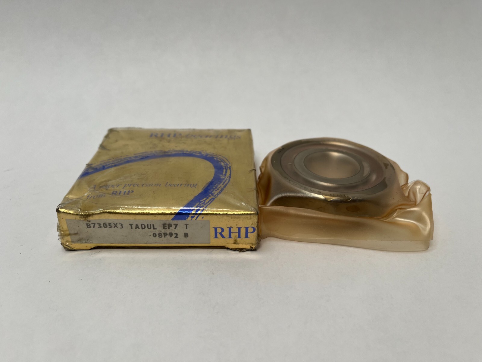 RHP 7305ETSULP4 Bearing 7305-E-T-DUL-P4 B7305X3TADULEP7 25x62x17 mm